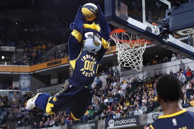 媒体人：青岛队报价王俊杰 筹码是范汇鎏加钱