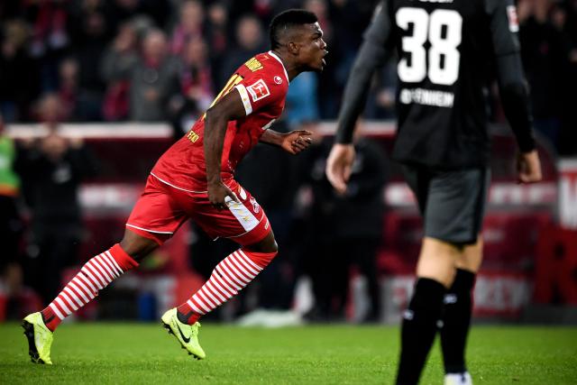 崔永熙登场魔术力克篮网6连胜 猛龙险胜热火