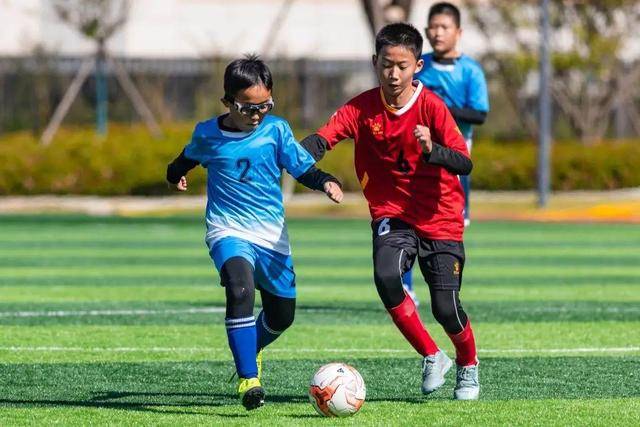 希尔德22分库里13分 勇士28记三分力克国王